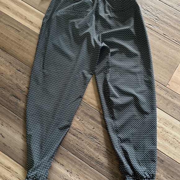 Albion Dash Jetsetter Zipper Jogger - Picture 2 of 3